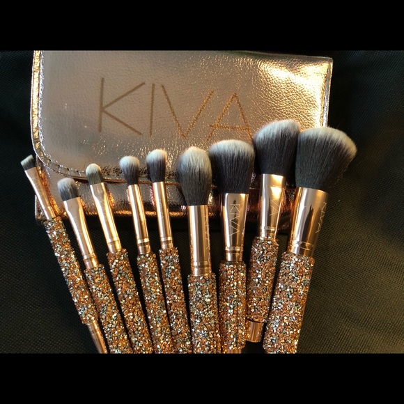 Make up brushes - Picture 1 of 5